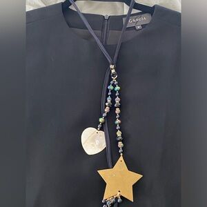 Adjustable black necklace